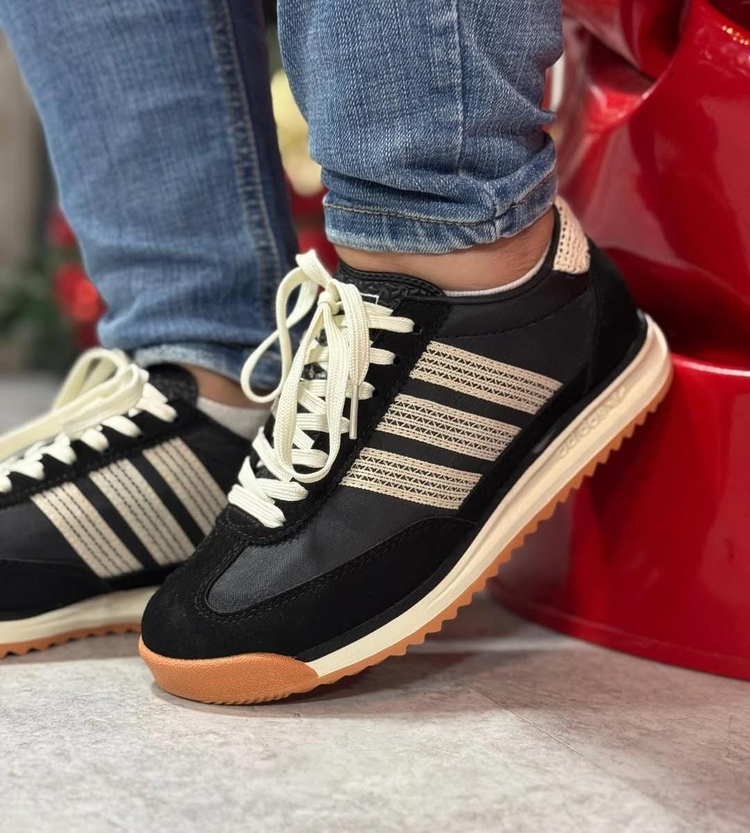 Adidas SL 72